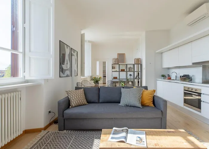 Iflat Bright & Modern Living With Panoramic View